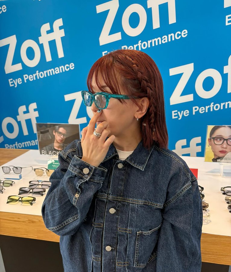 Instagram post by @tsumura_mio for Zoff. Caption reads: [...] 2025 summer "EYE LOVE SUNGLASSES"....