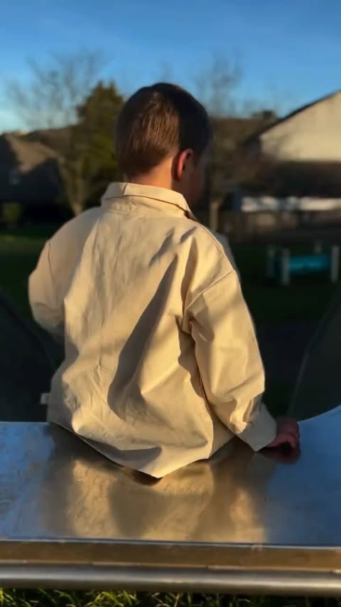 Instagram post by @bronnenrichards for MiniOlie. Caption reads: ad Miniolie - the place for the cutest outfits....