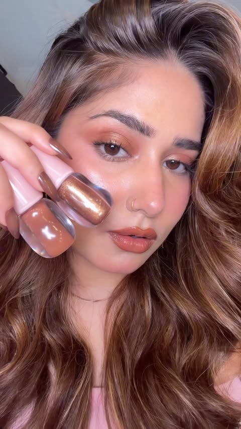 Instagram post by @britney.khaturiya for Milagro Beauty. Caption reads: This look so pretty and is so easy to use 😍....
