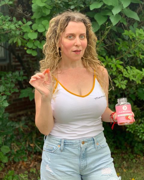 Instagram post by @melissaschapman for Flat Tummy Co. Caption reads: do these @flattummyco apple cider vegan 🌱 gummies....