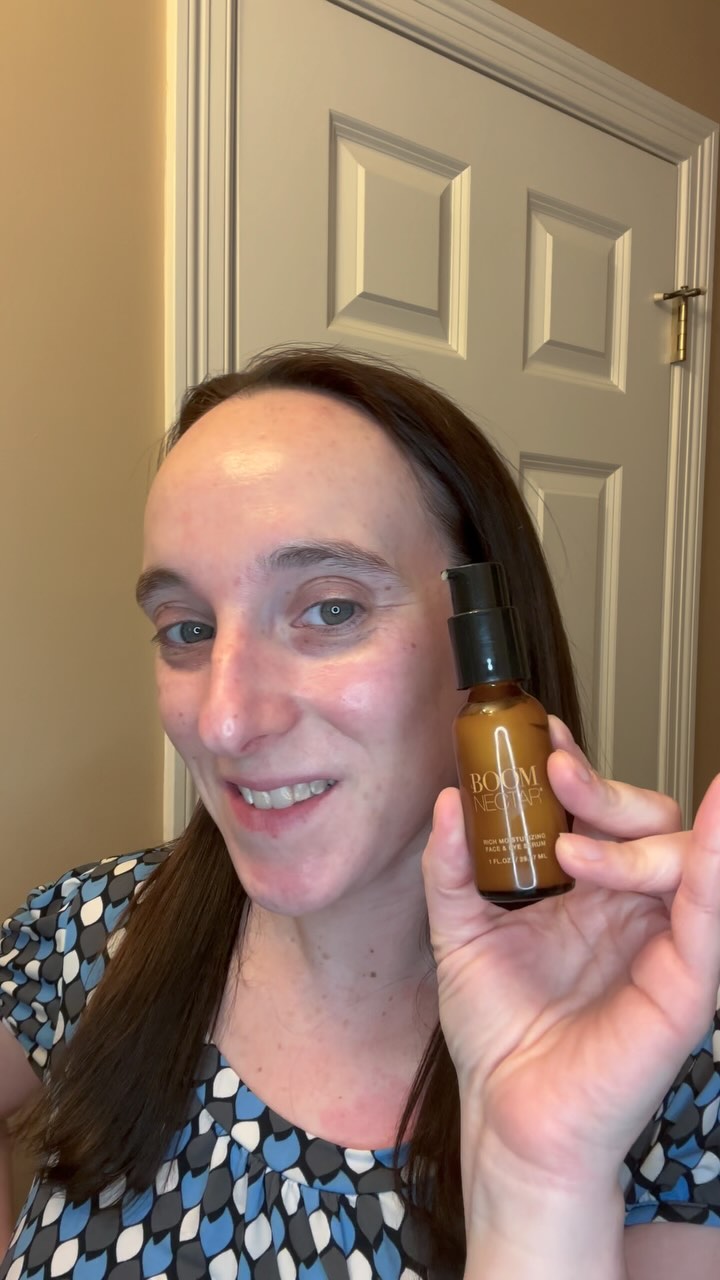 Instagram post by @ihearteverithing for Boom Beauty. Caption reads: Gifted by BOOM! Beauty #gifted_by_boombeauty....