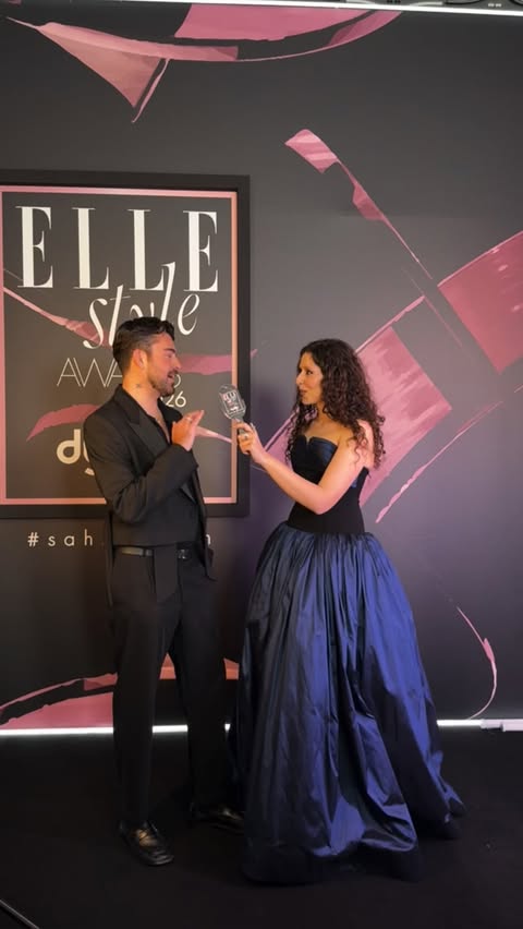 Instagram post by @tolunayugurlukaya for Dyson. Caption reads: Elle Style Awards 26 🖤 w/ @dysonturkiye....