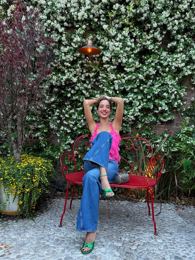 Instagram post by @edagurkaynak for GUCCI. Caption reads: [...] vintage brandless bag @aninebing jeans....