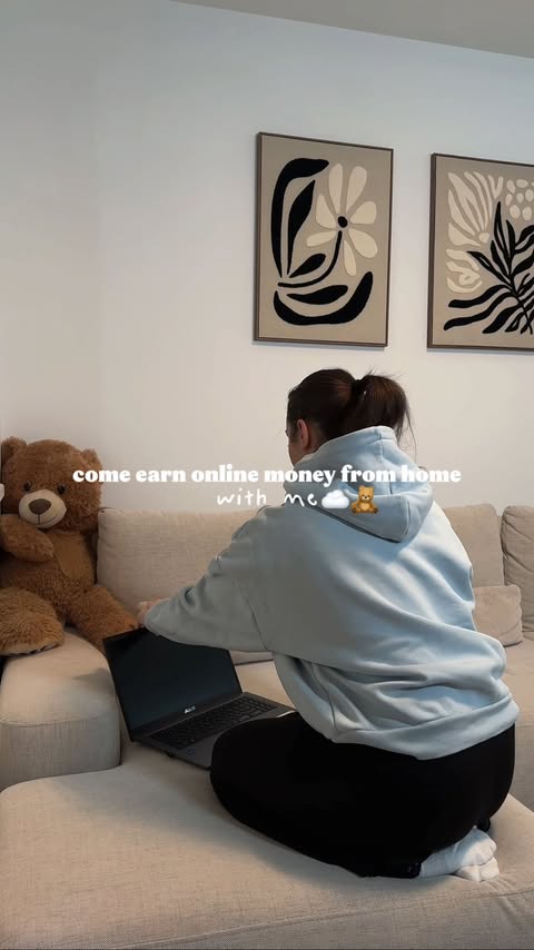 Instagram post by @boba.udovicic for Printify. Caption reads: [...] 🧸 If you don’t know where to start,....