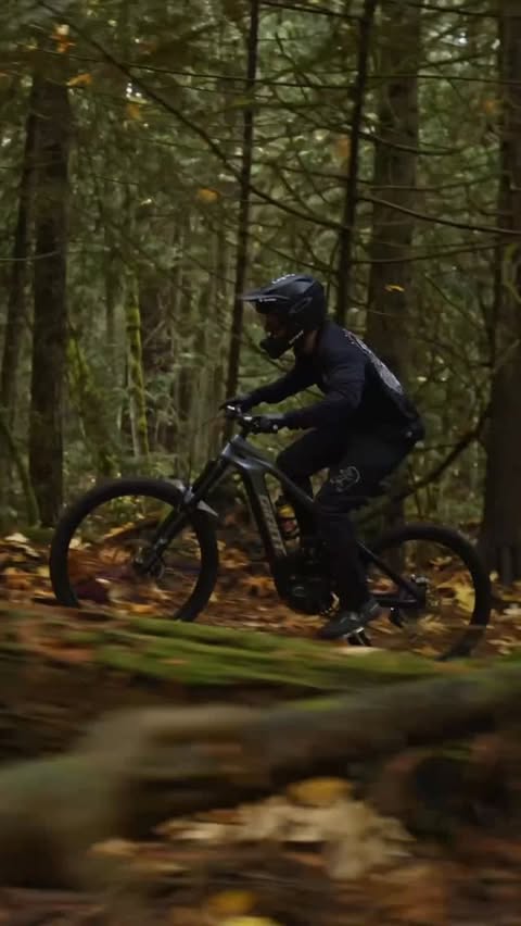 Instagram post by @reece_wallace for More Rewards. Caption reads: Sprint into the store ➜ shop ➜ cook ➜....