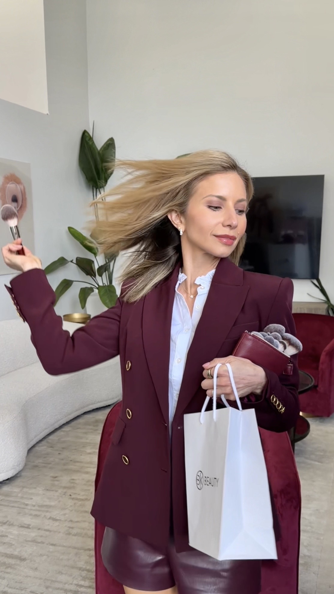 Instagram post by @lisajmakeup for BK Beauty. Caption reads: HINT: she changed makeup brushes forever 💅 any....