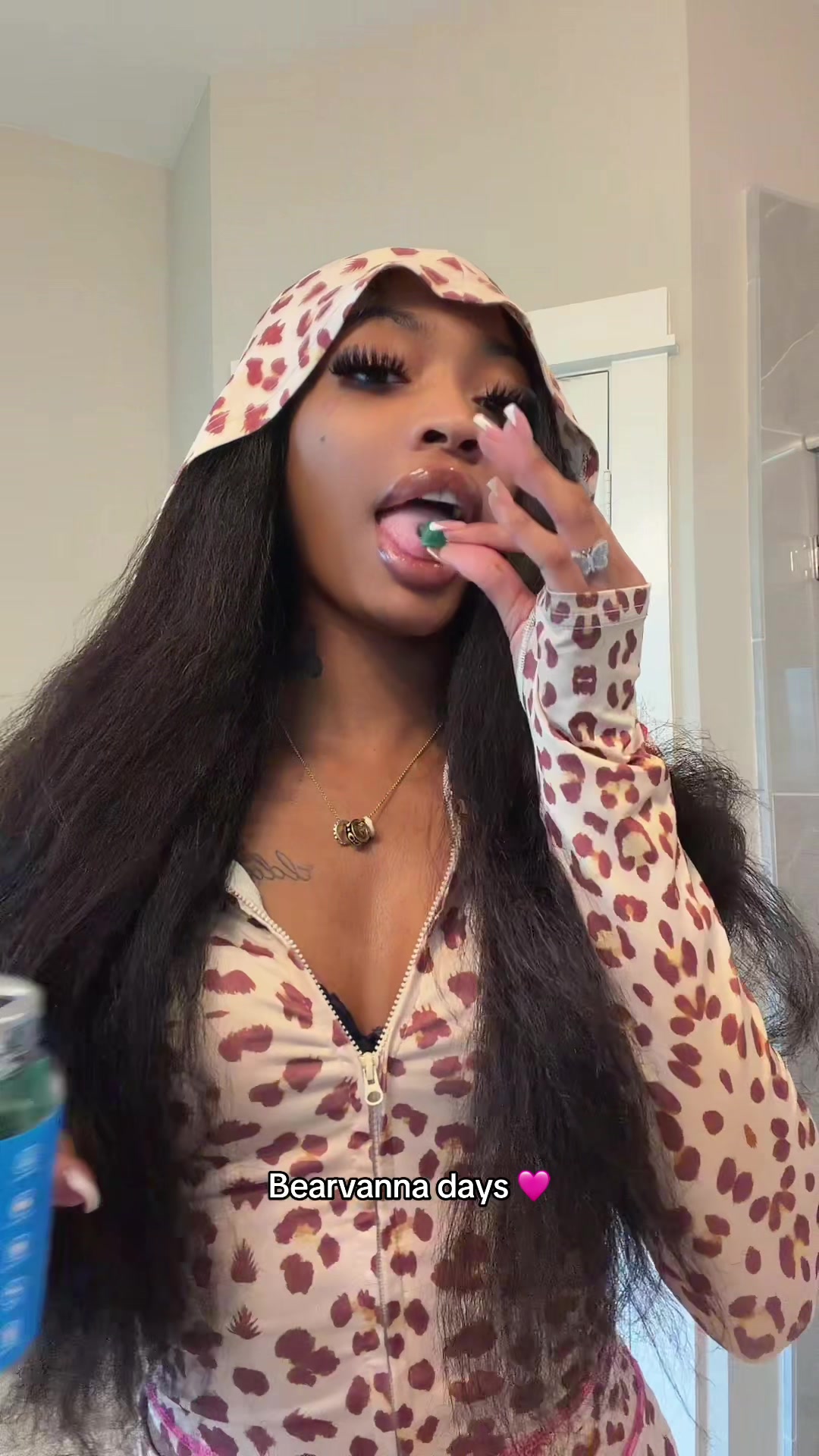 TikTok post by @positiveidaa for Bearvana. Caption reads: @BEARVANA 🩷 love them #bearvanaupdate #bearvanna.
