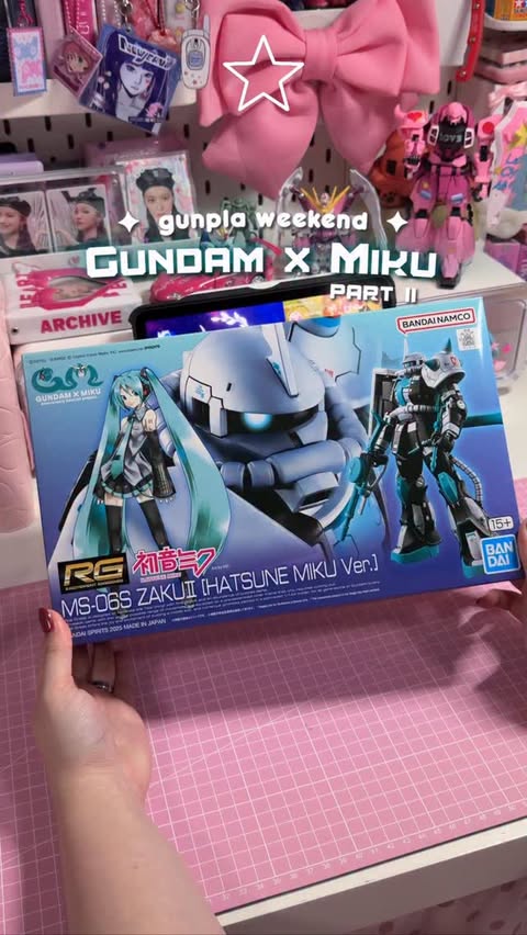 Instagram post by @elyxirine for Zugu case. Caption reads: 💙 Gundam x Hatsune Miku kit Ⓜ️🎵 ft. @zugucase my....