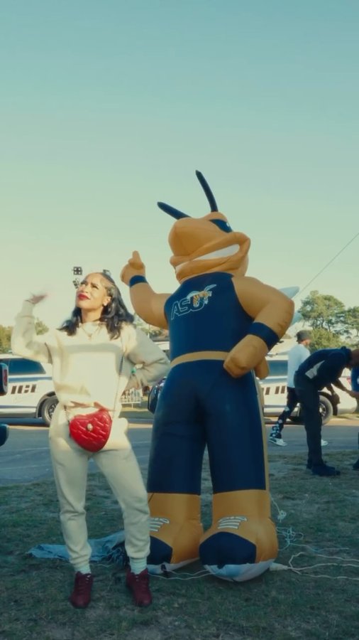 Instagram post by @mariamajordann for Foot Locker. Caption reads: New classics for the Classic 👟✨
Nike Shox Z →....