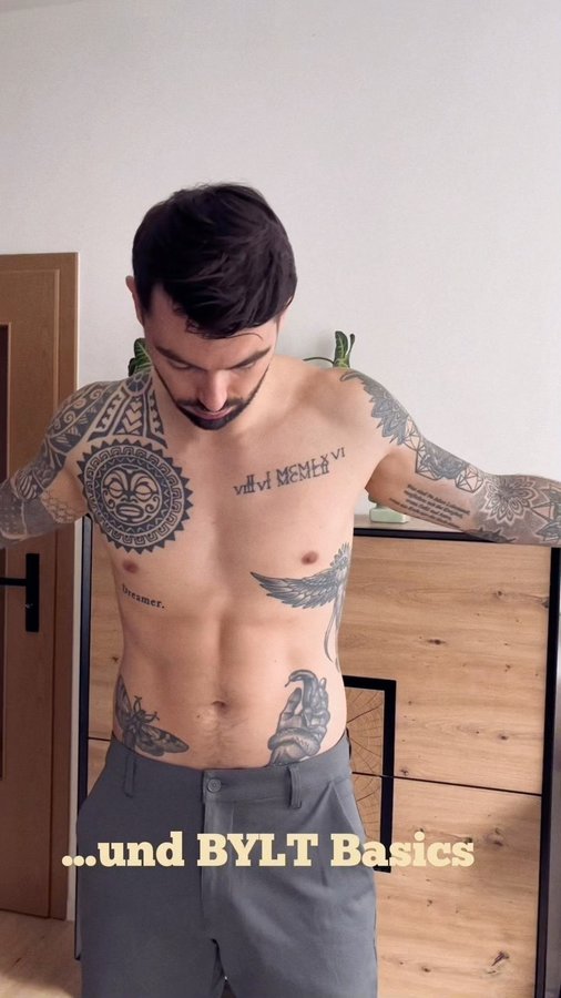 Instagram post by @florianwhitewalker for BYLT Basics. Caption reads: Get dressed with me und BYLT....