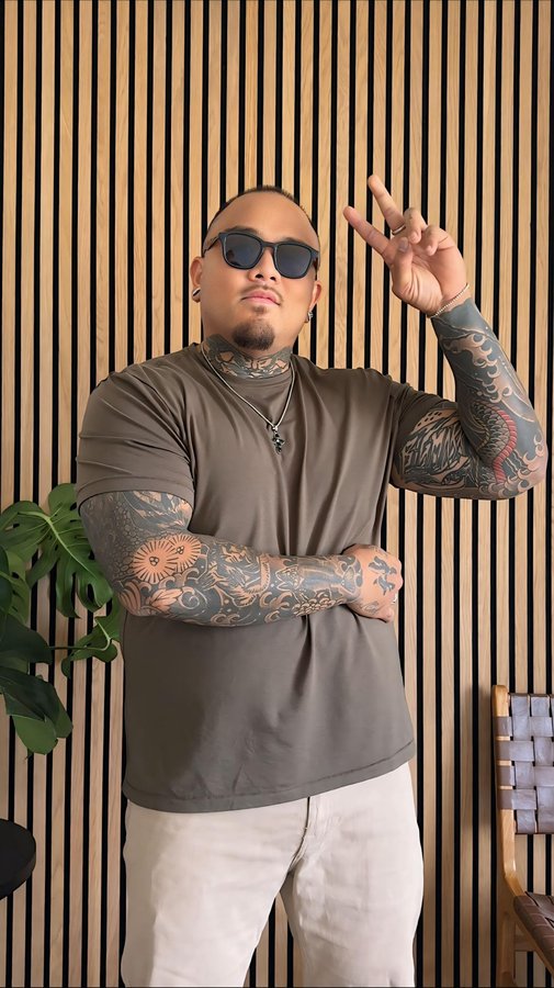 Instagram post by @journeyswithjulian for Stately. Caption reads: Style sent straight to my door @stately_men....