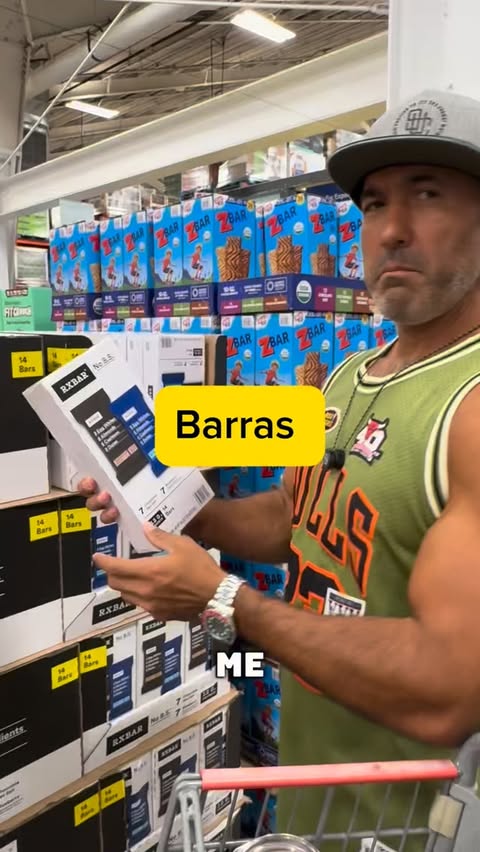 Instagram post by @dr.eduardofernandez for RXBAR. Caption reads: 💯#fblifestyle #wellnes #selfcare #heal....