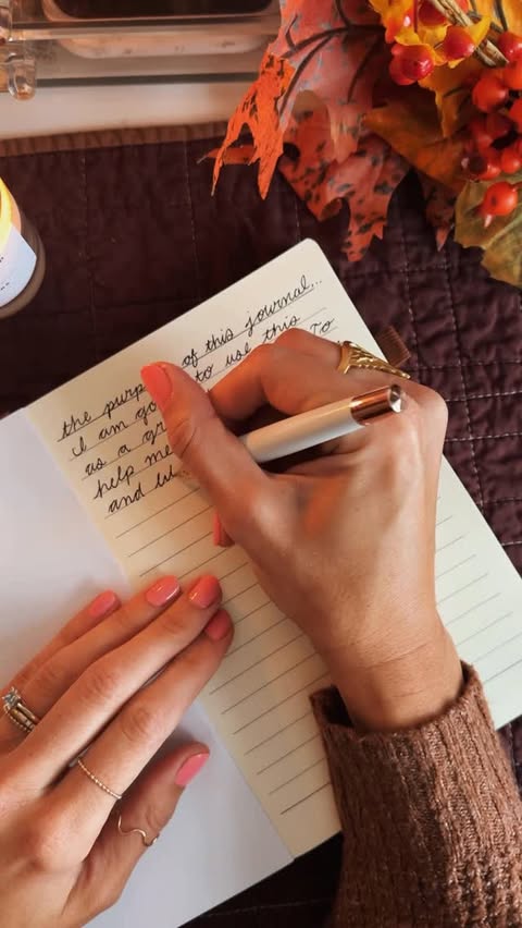 Instagram post by @mostly_mady for Ellington Pens. Caption reads: a cozy journal with me as I start a new gratitude....