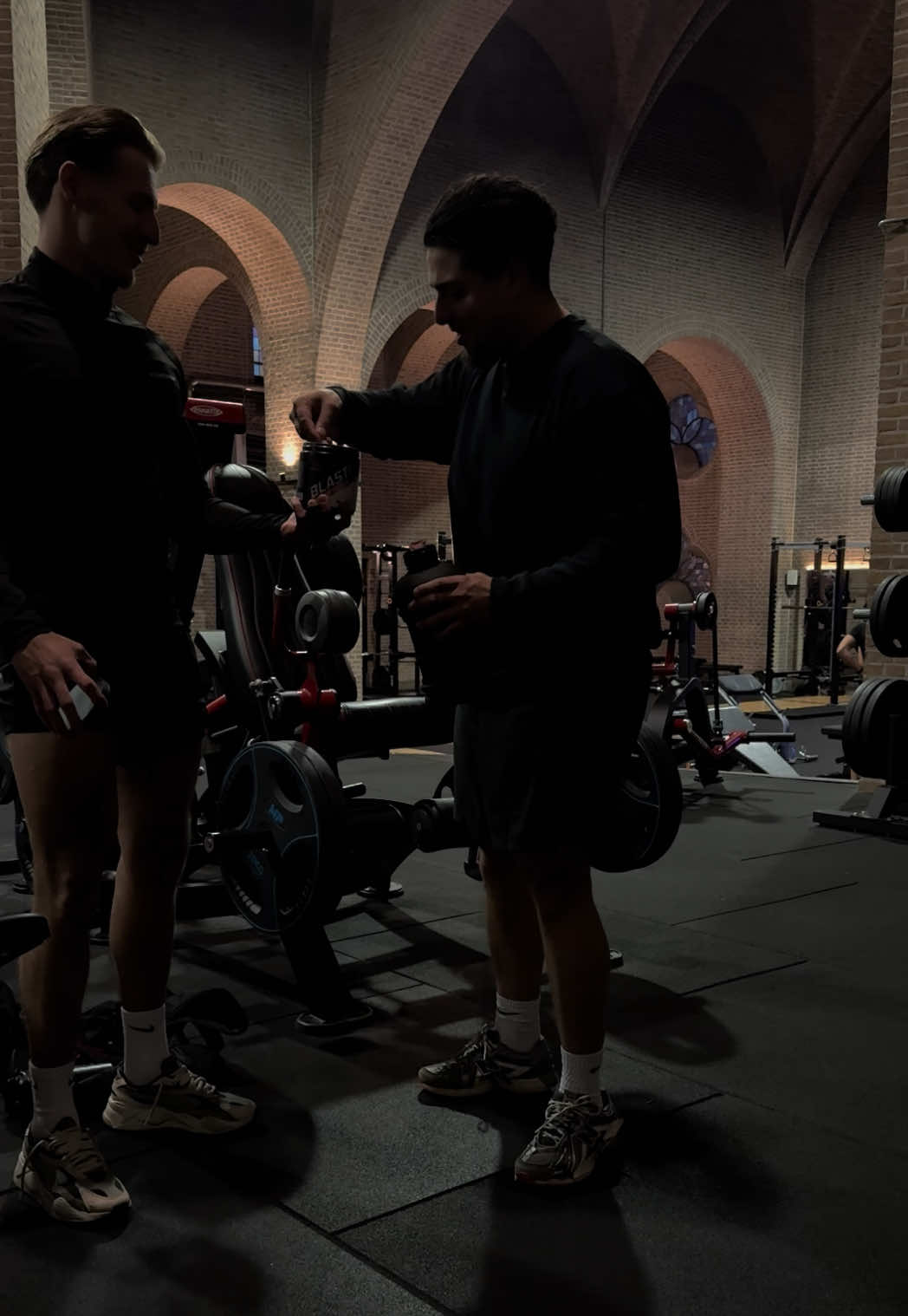 TikTok post by @jsdaan for XXL Nutrition. Caption reads: [...] pre… still hit the set. Pre workout @XXL....