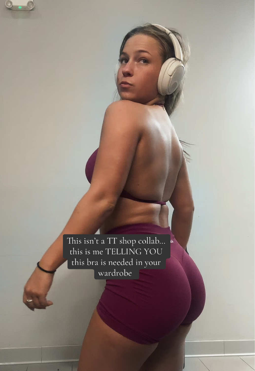 TikTok post by @madisonmurphy162 for Aurola US. Caption reads: This @AUROLA bra is my go to🌈 #sportsbra #fitness....