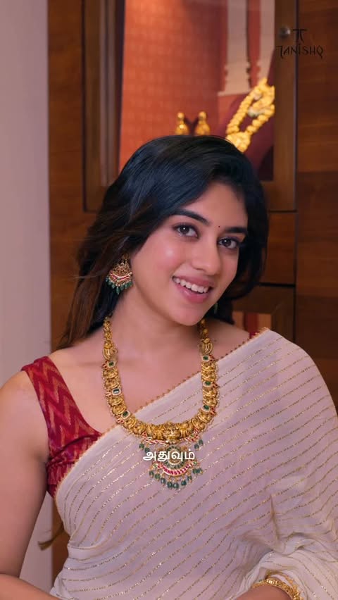 Instagram post by @rsquared_7 for Tanishq. Caption reads: [...] deduction on old gold exchange? Yes at....