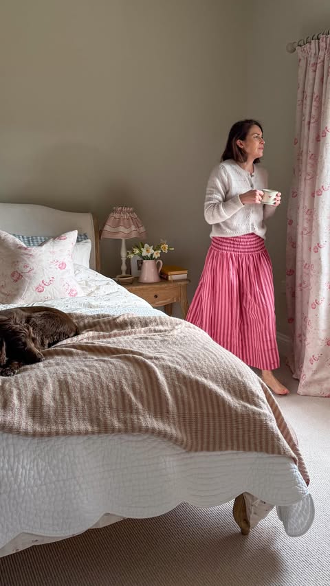 Instagram post by @heartsandglitter_ for Piglet in Bed. Caption reads: [...] cosy haven to relax in 🌸 Sheets are....