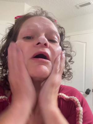 TikTok post by @carisanaturalstyle for mixsoon US. Caption reads: @Jade Bloom @mixsoon_us #beauty #faceroutine....