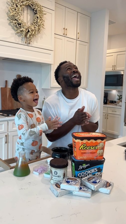 Instagram post by @greeneyesgoldsoul for Ben & Jerry's. Caption reads: #ad Did someone say Sundae Scaries? 👻 🕷️🍦 We’ve....