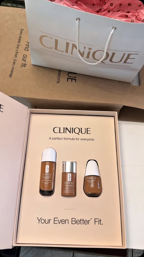 Instagram post by @swaazi_makeup_artist for Clinique. Caption reads: Join me and @cliniquesa on 29 August at Woolworths....