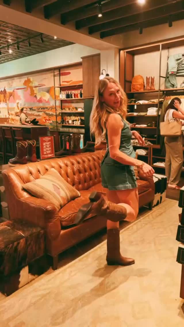 Instagram post by @ruthbuscombe for Tecovas. Caption reads: Big Texas thank you to @tecovas for the boots....