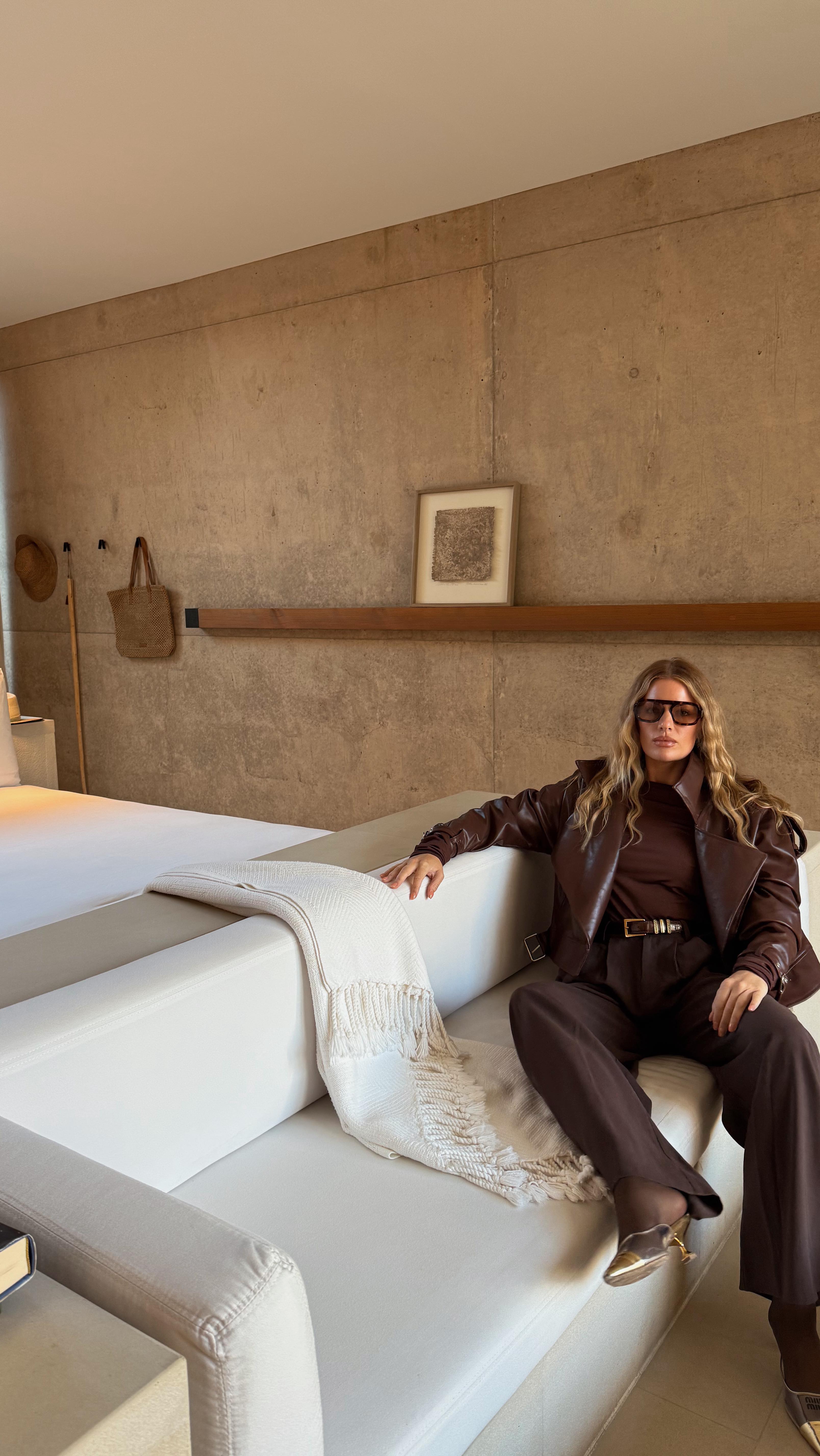 Instagram post by @thirtywaves for KILIAN PARIS. Caption reads: When a celebrity smells that good…you ask....