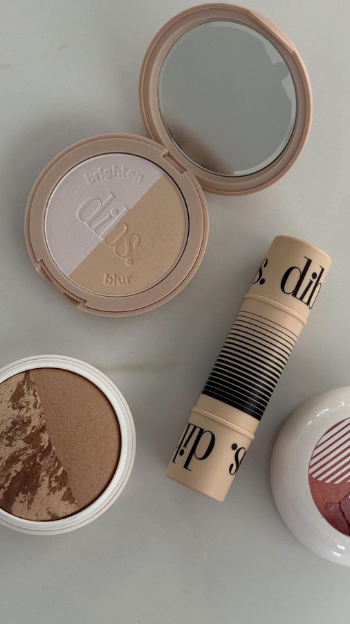 Instagram post by @angelacbeauty for DIBS Beauty. Caption reads: grwm with some new goodies from @dibsbeauty 🤩🩷✨....