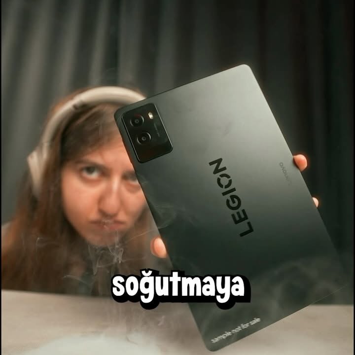 Instagram post by @tunaadabuyuk for Lenovo. Caption reads: Oyun oynadığınız mobil cihaz size beklediğiniz....