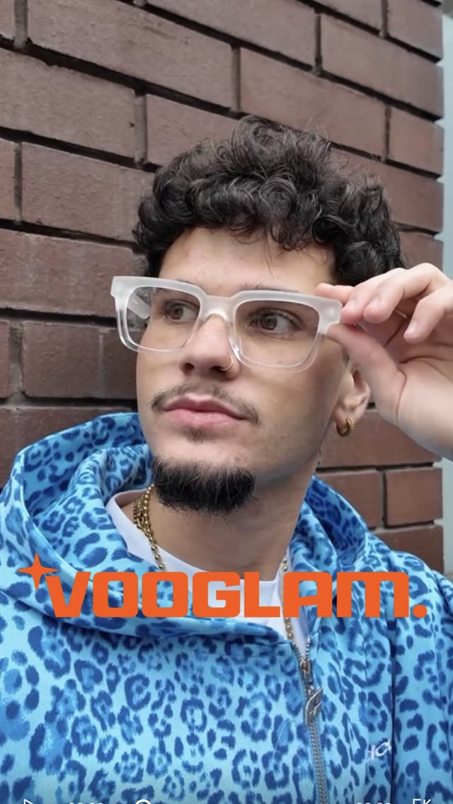 Instagram post by @patmorais.m1 for Vooglam. Caption reads: Check out @vooglam for the best accessories 👓🔥....