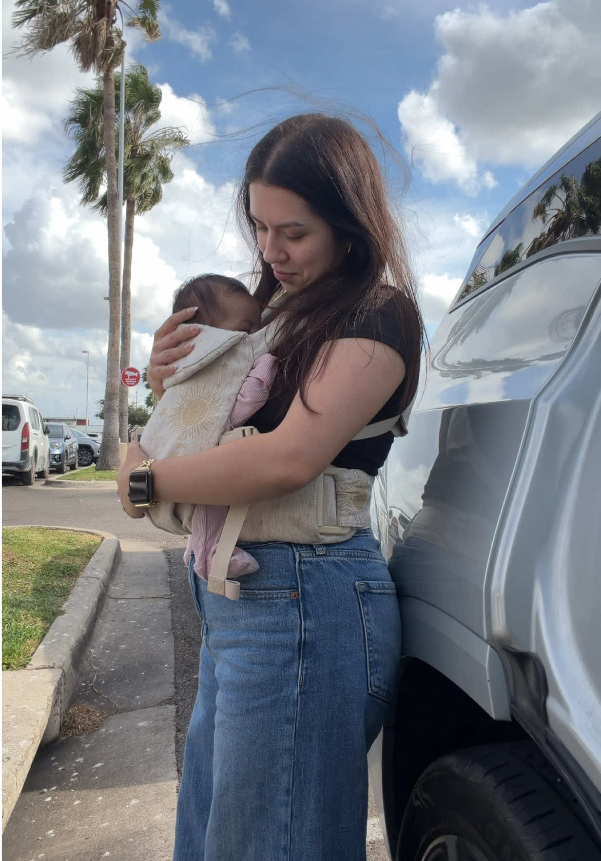 TikTok post by @mirandaaflores_ for WildBird. Caption reads: [...] straps after this video worry not 🫡🤍....