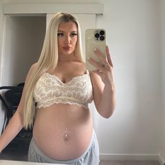 Instagram post by @miss_elliek for MORROW+MINT. Caption reads: The most gorgeous maternity bras from....