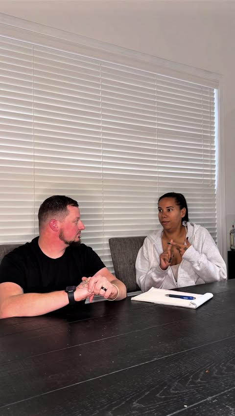 Instagram post by @livinglavidawithlove for ZOZOFIT. Caption reads: [...] other accountable with the help of....