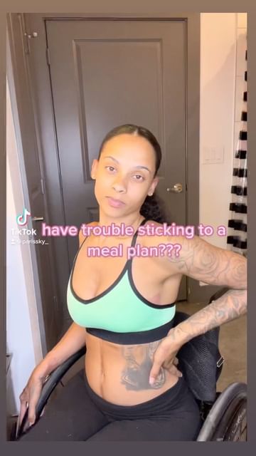 Instagram post by @parisskyy_ for BOOMBOD. Caption reads: [...] this season off with another round of....