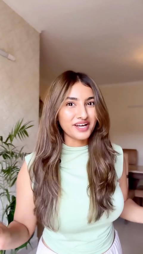 Instagram post by @_samridhi.sharma_ for Himalaya Face Care. Caption reads: #AD Cleanse. Refresh. Hydrate. Repeat. 💚💧....