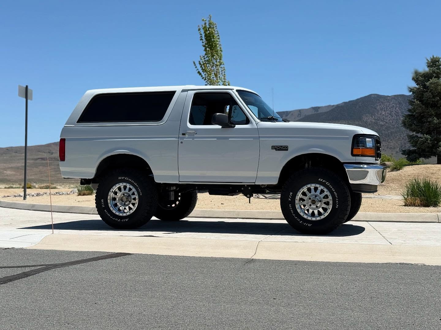 Instagram post by @south_cali_broncos for Ford Bronco. Caption reads: It’s such a nice day for a cruise..
