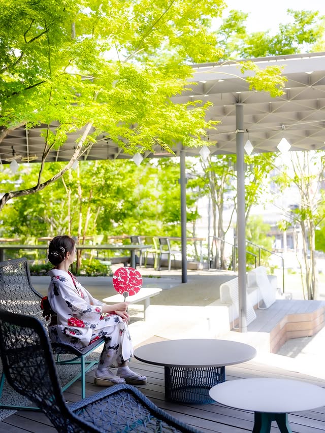 Instagram post by @aya.15aya for Hoshino Resorts. Caption reads: [...] PR #omo7osaka #omohotels #星野リゾート....