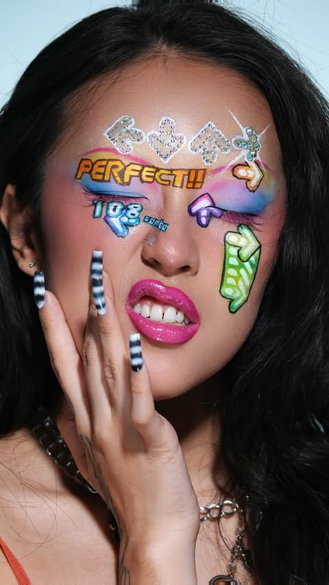 Instagram post by @shiyao.miya for Mehron Makeup. Caption reads: [...] - Artistry Palette @mehronmakeup - Paradise....