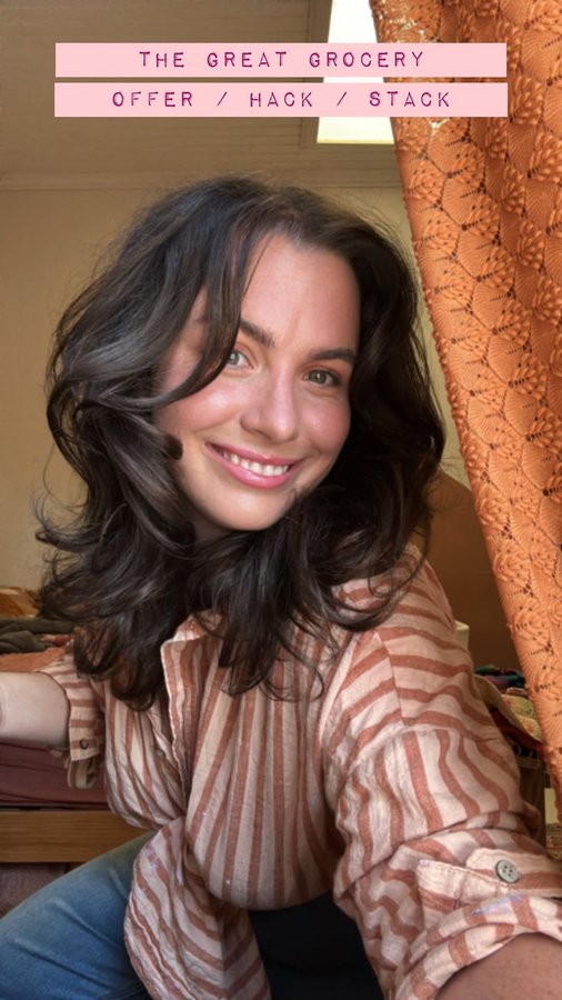 Instagram post by @lovechloejane for Everyday Rewards. Caption reads: EASTER VINTAGE CAKE 🐣

The Woolies free delivery....