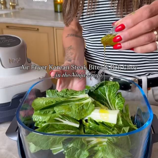 Instagram post by an influencer for Ninja Kitchen. Caption reads: [...] I will DM you the recipe! @ninjakitchen....