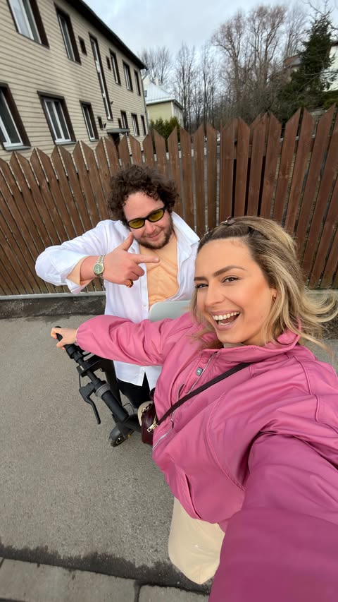 Instagram post by @hannamartinson for IIZI Kindlustusmaakler. Caption reads: 🛴 kontrolli, mis värk su tõuksiga on! kas teadsid....
