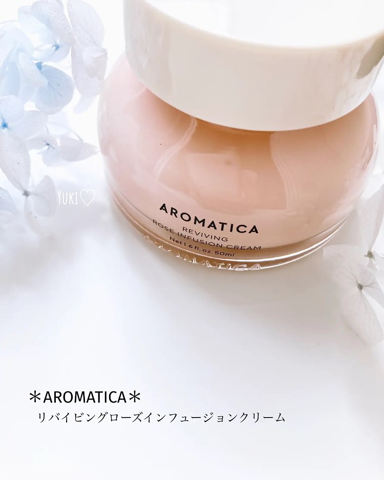 Instagram post by @yuki_usagi_22 for AROMATICA JAPAN. Caption reads: 「AROMATICA」さまから
商品提供していただきました♡

 \\....