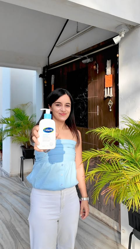 Instagram post by @heartwantstravel for Cetaphil. Caption reads: [...] in multiple countries. A must-have! 2️⃣....