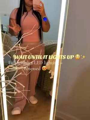 TikTok post by @elhadadelasunas for Sweet Furniture. Caption reads: @Sweet Furniture I knew it was going to be pretty,....
