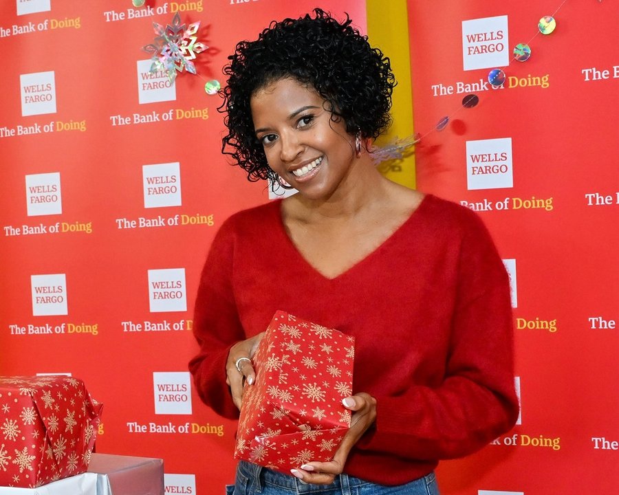 Instagram post by @reneeelisegoldsberry for Wells Fargo. Caption reads: #Ad I joined @wellsfargo and @brground for a popup....