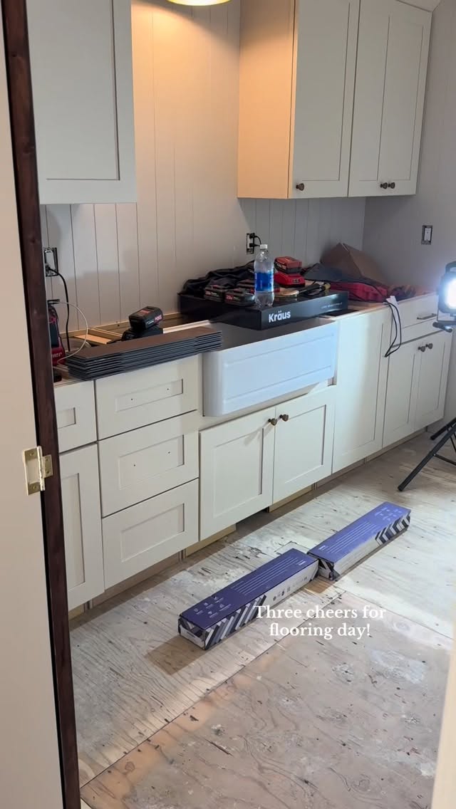 Instagram post by @karissaathome for Flooret. Caption reads: [...] been so excited to see our @shopflooret....