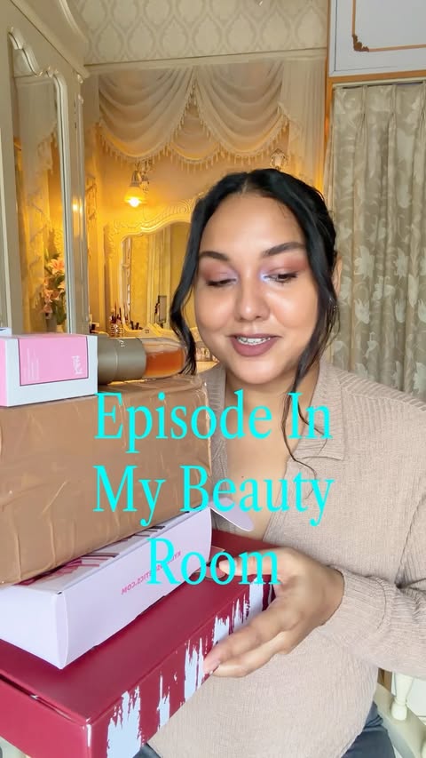 Instagram post by @antara_sarkar10 for Laura Mercier. Caption reads: Unboxing some PR and new packages 📦 ✨some amazing....
