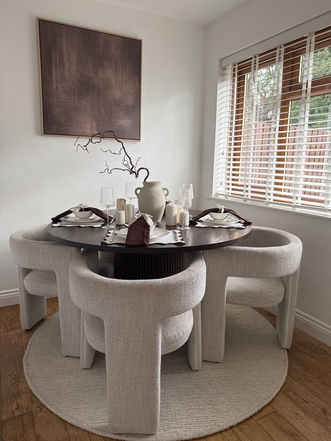 Instagram post by @samanthashome20 for DUSK. Caption reads: [...] #diningtable #tablescape #dusk #dusksayin....