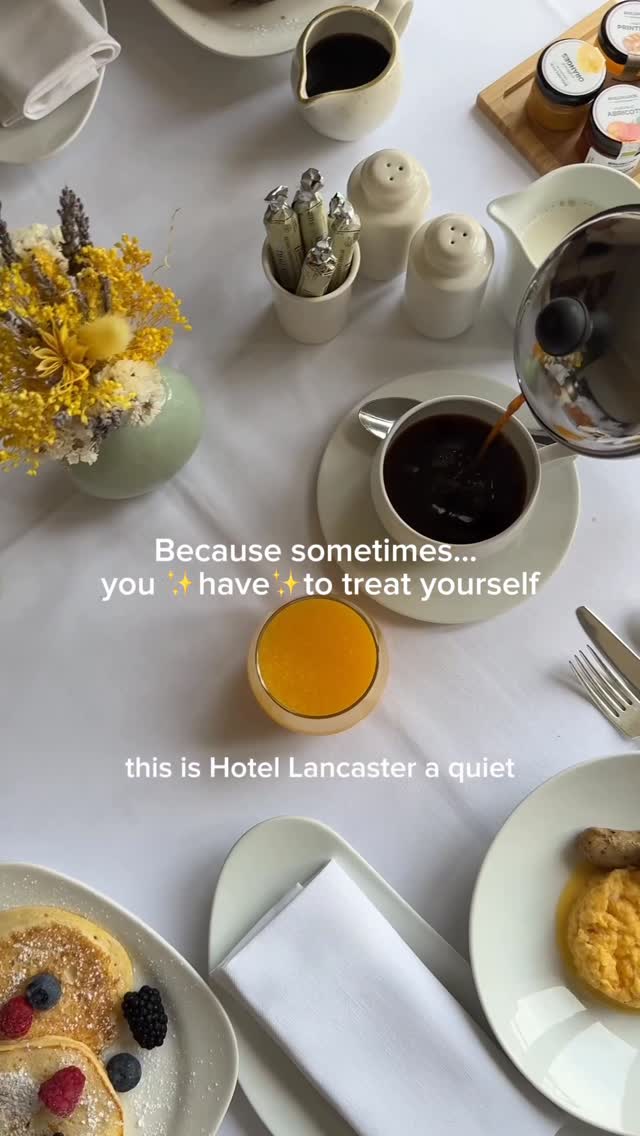 Instagram post by @suzyandaustin for Hotels.com. Caption reads: #EGAmbassador | This might just be the perfect....