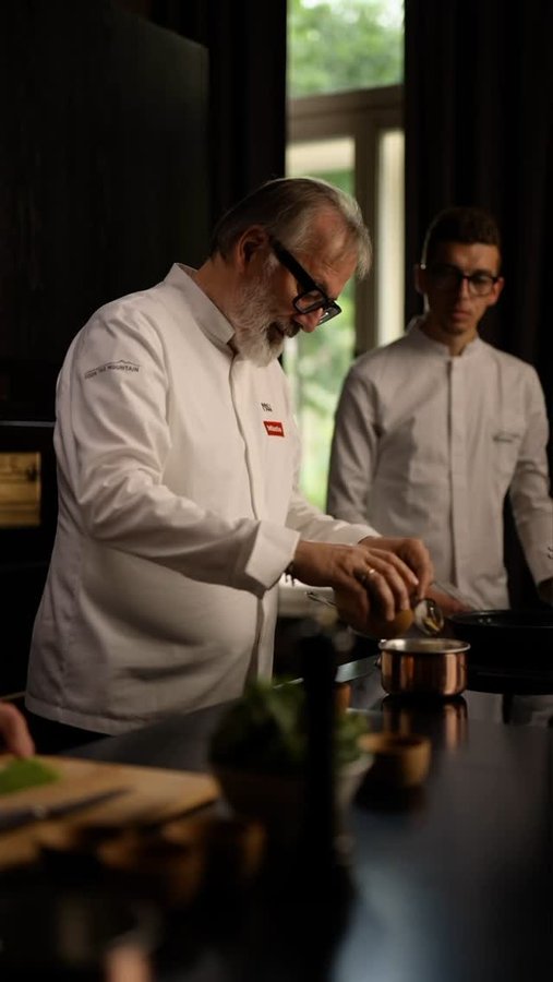 Instagram post by @nniederkofler for Miele. Caption reads: A taste of the sea.

Experience Michelin-starred....