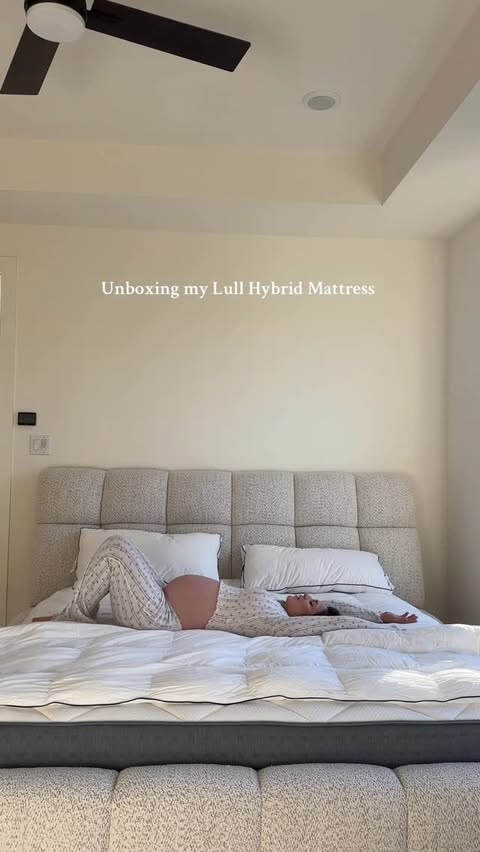 Instagram post by @victoriayav for Lull. Caption reads: [...] New mattresses ✍️ Get 60% OFF any Lull....